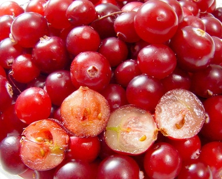 anthocyanin này dường như tập trung chủ yếu trên vỏ việt quất